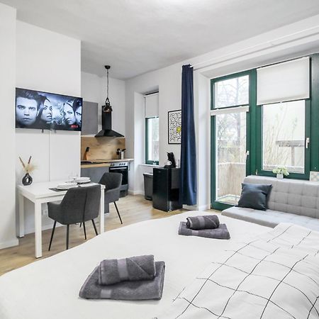 Ferienwohnung Lorenz Mit Kostenlosem Parkplatz Netflix Boxspringbett Kueche 마그데부르크 외부 사진