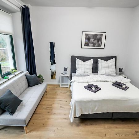 Ferienwohnung Lorenz Mit Kostenlosem Parkplatz Netflix Boxspringbett Kueche 마그데부르크 외부 사진