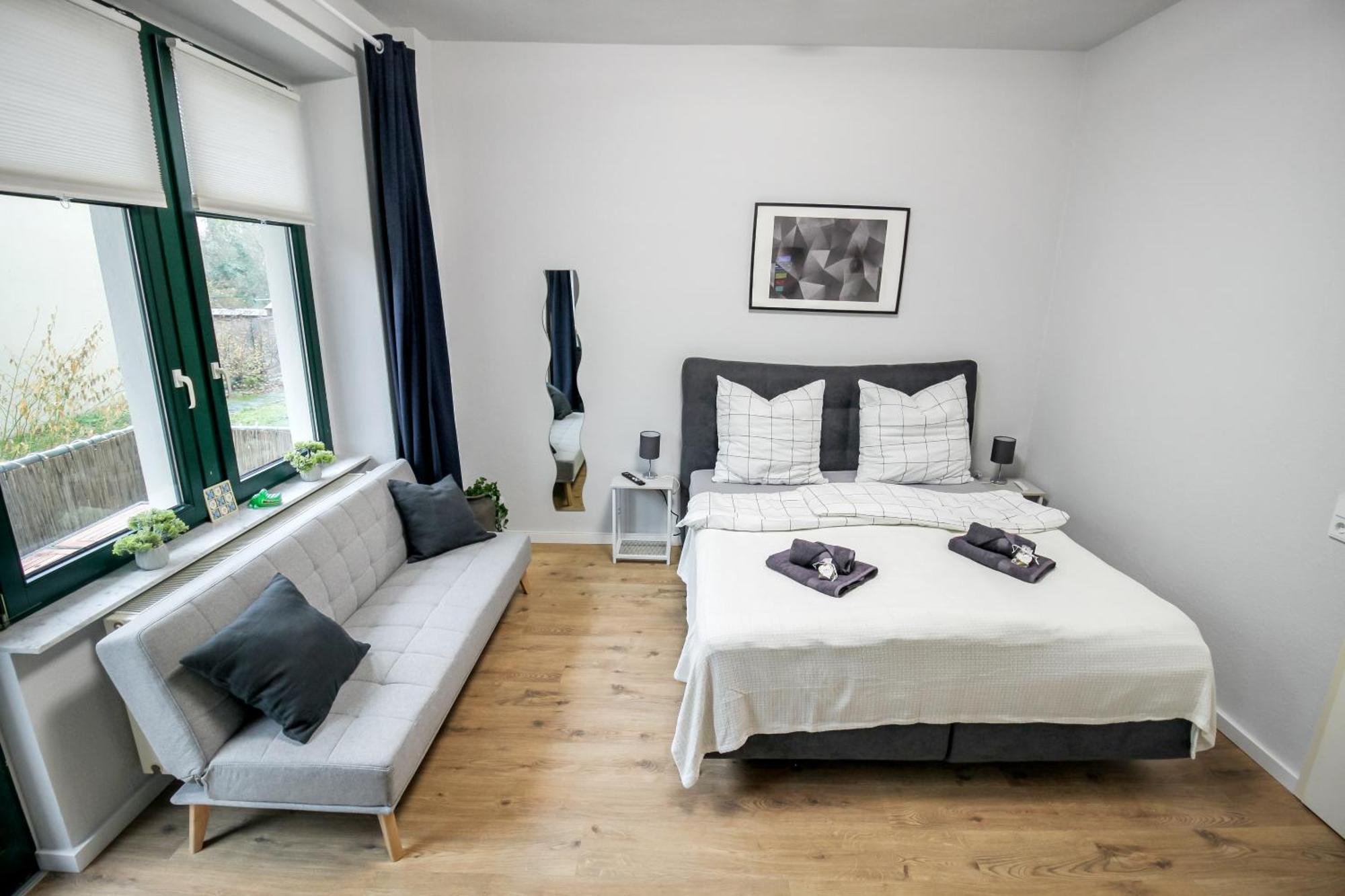 Ferienwohnung Lorenz Mit Kostenlosem Parkplatz Netflix Boxspringbett Kueche 마그데부르크 외부 사진